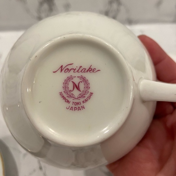 *Vintage* Noritake - Nippon Toki Kaisha Teacup & Saucer - Japan - Picture 9 of 11